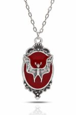 Yarasa Figürlü Madalyon Gotik Kolye
